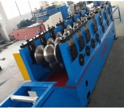 護(hù)欄板成型機(jī) 使用壽命長(zhǎng)