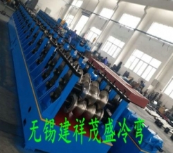 護(hù)欄板成型設(shè)備 設(shè)備壽命長