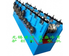 護欄板成型機 專業(yè)生產(chǎn)設(shè)備