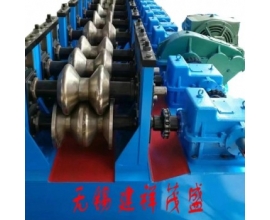 護(hù)欄板成型設(shè)備 高速公路護(hù)欄成型機(jī)